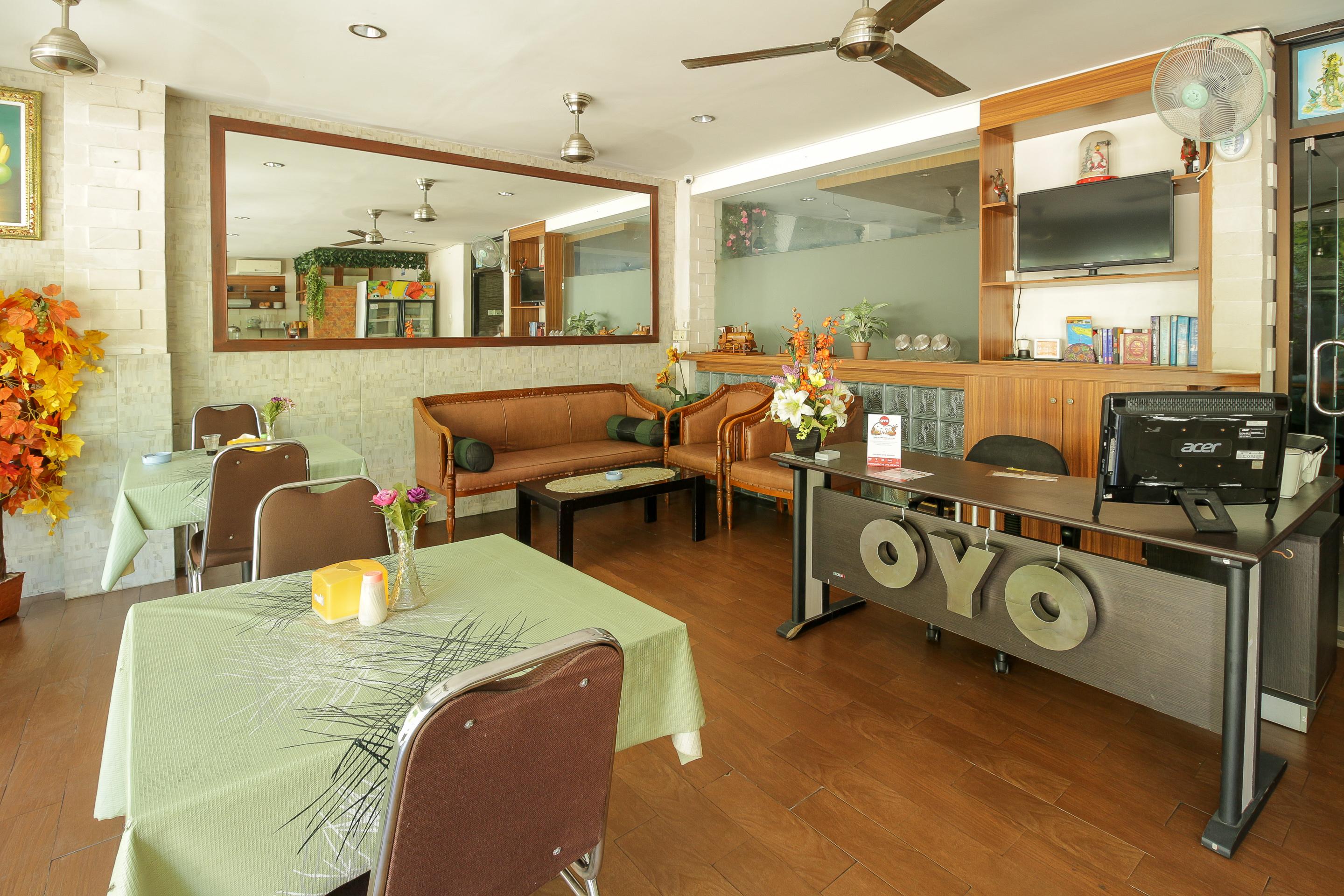 OYO 734 Tuban Torres Accomodation Kuta Lombok Exterior foto