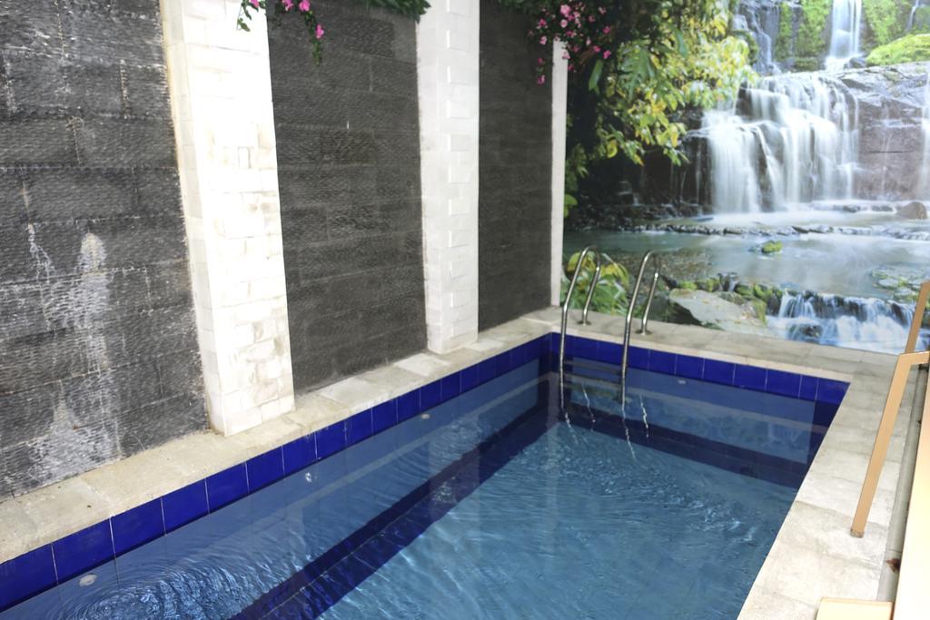 OYO 734 Tuban Torres Accomodation Kuta Lombok Exterior foto