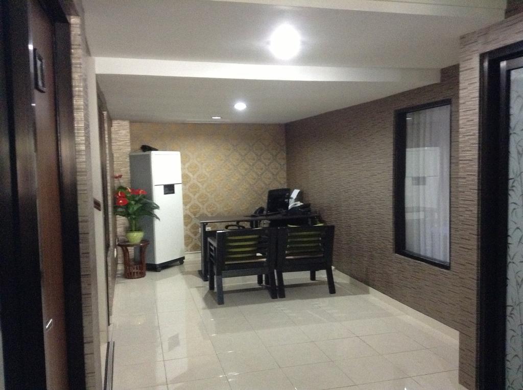 OYO 734 Tuban Torres Accomodation Kuta Lombok Exterior foto